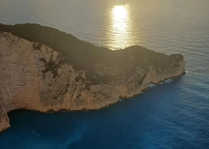 α Peaceful Nest דירה